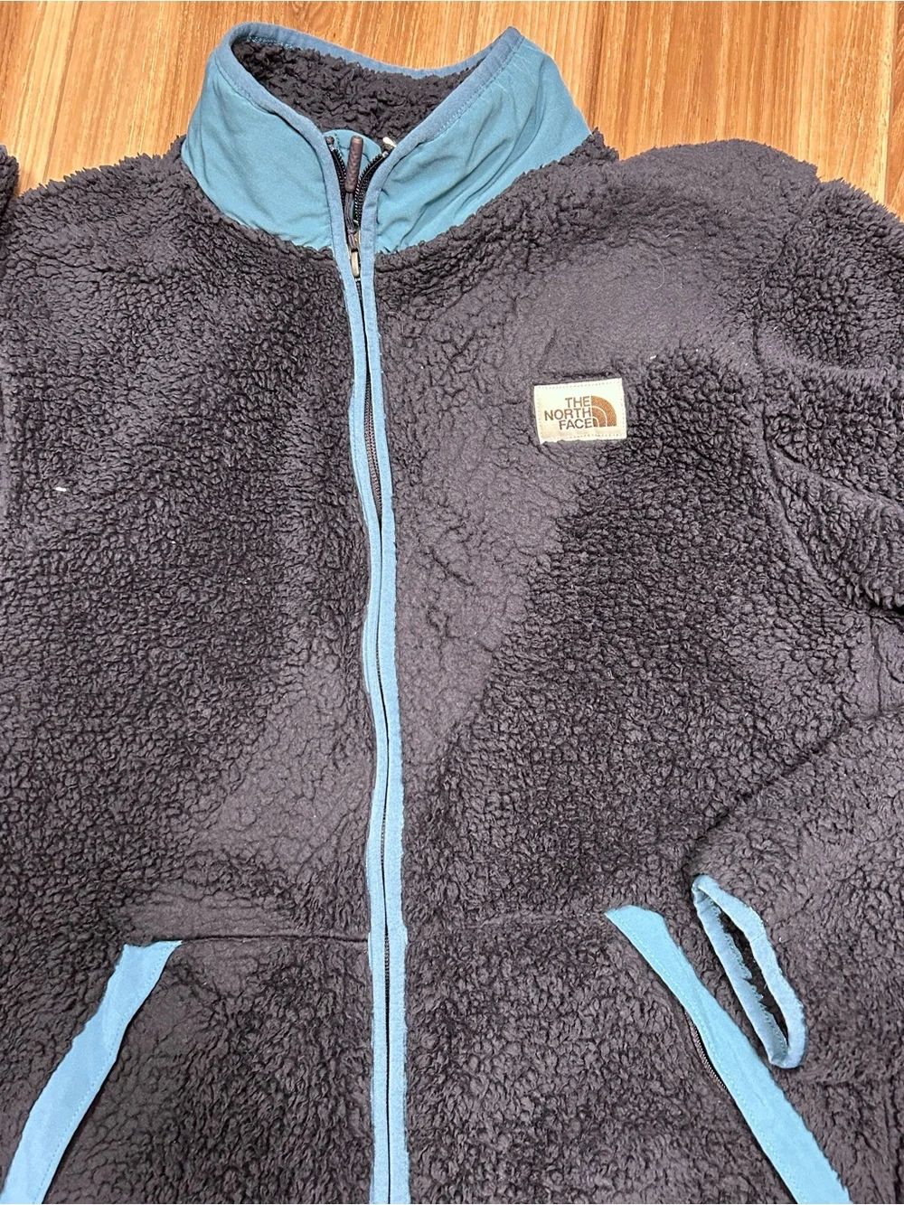 The North Face men’s blue Campshire zip up fleece jacket size large
